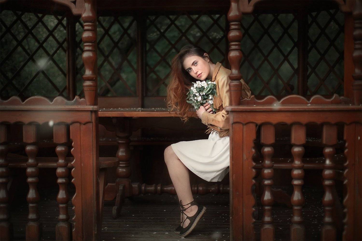 девушка букет красивая мечта цветы яблони беседка сон глаза, Липатова Анна