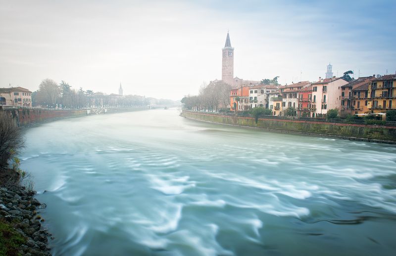 верона, италия рассвет, цвет, река Рассвет в Вероне фото превью