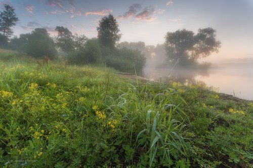 Угра предрассветная...