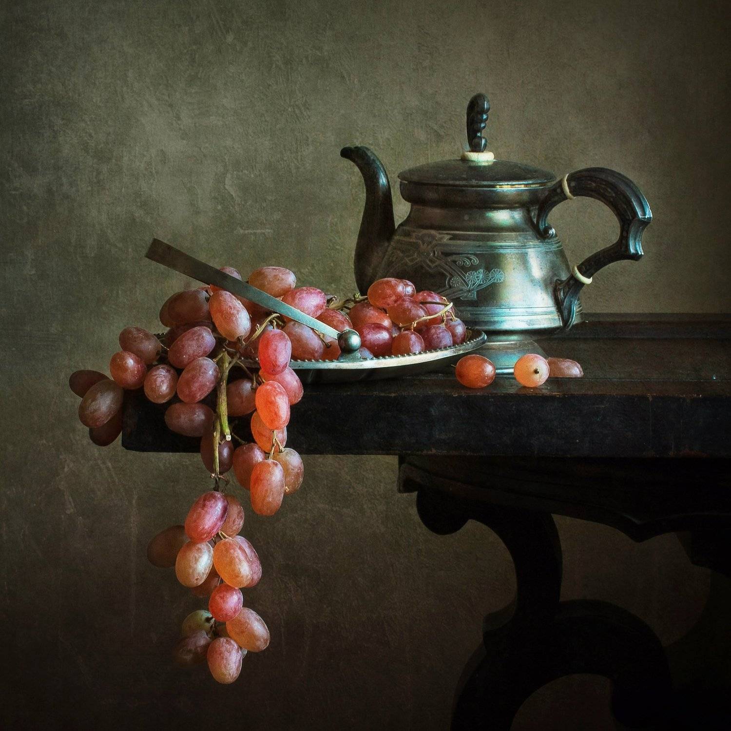 натюрморт, чайник, виноград, Анна Петина