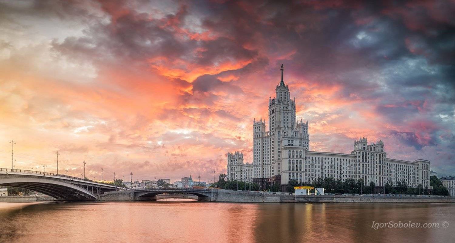 дом на котельнической набережной, рассвет, москва., Соболев Игорь