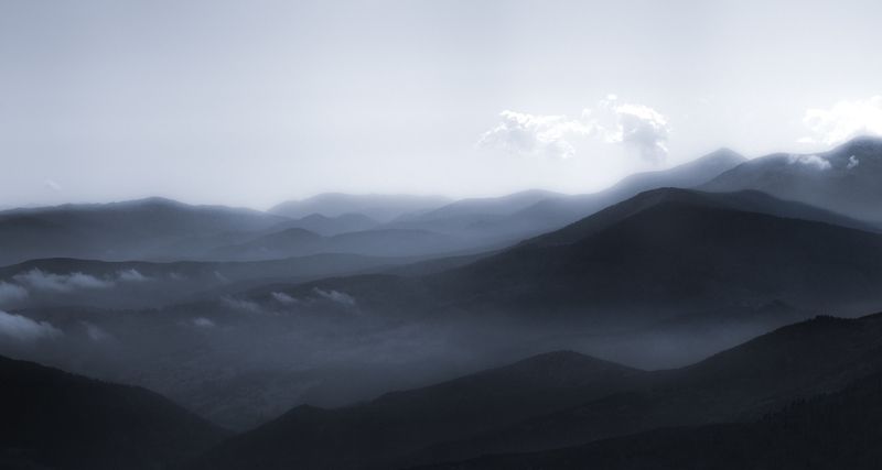 горы, Карпаты, рассвет, сказочные горы, Говерла, Драгобрат, туман, облака, объем Пробуждение природы фото превью