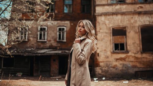 Полина