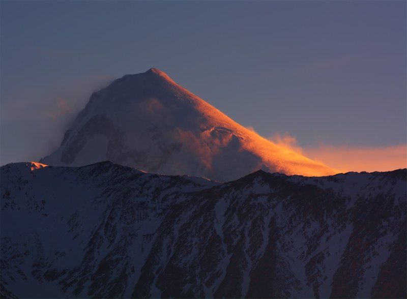 природа, пейзаж, кавказ, горы, весна, вечер, панорама, закат, солнце, небо, облака, свет Казбек фото превью