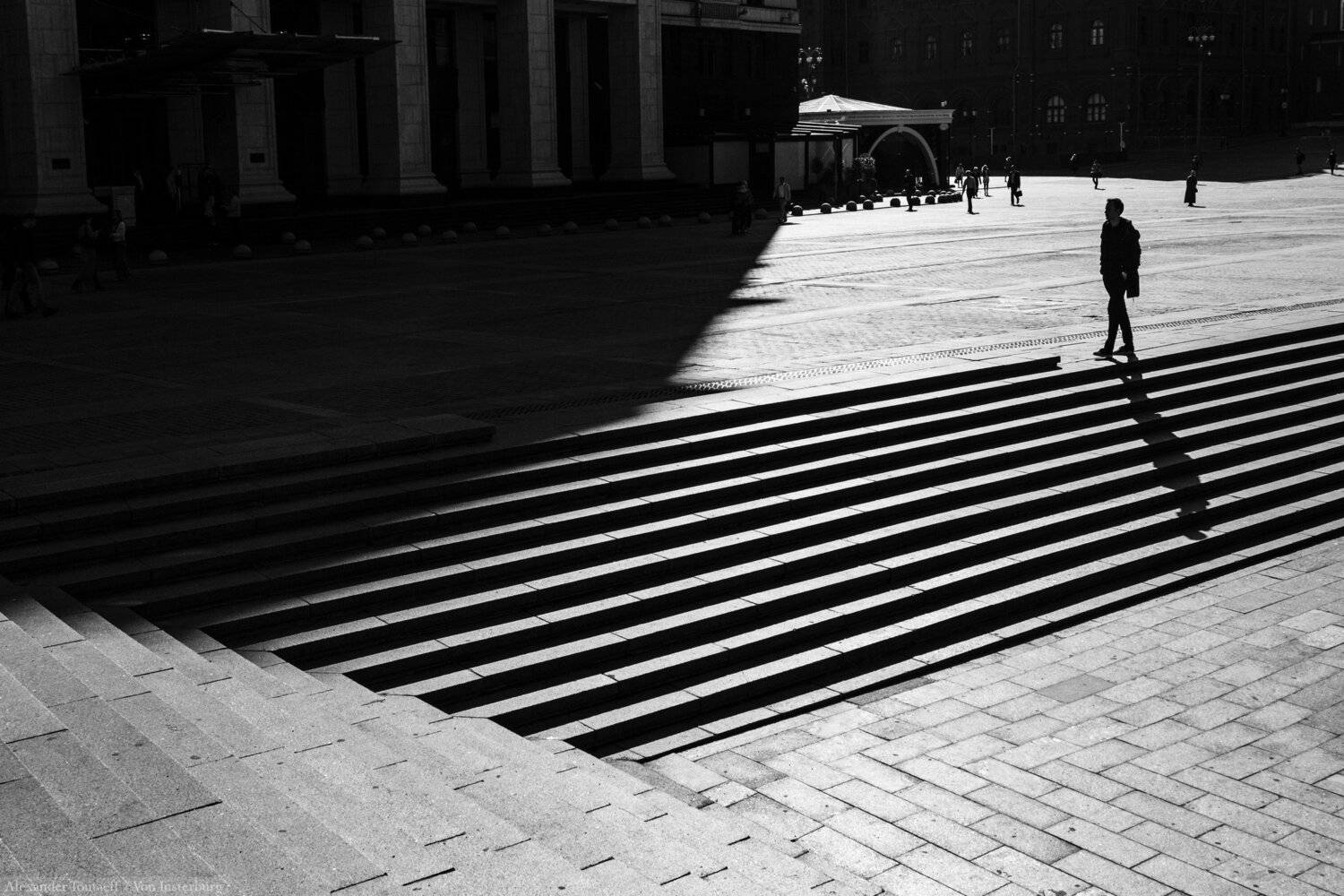 монохром, черно-белая фотография, ч/б, люди, город, улица, жанр, monochrome, black&white, street, streetphoto, people,, АлександрТутаев