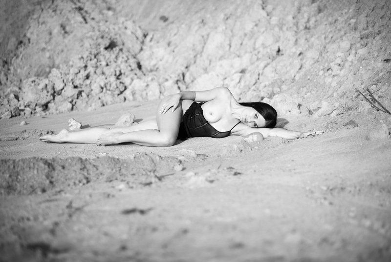 девушка, ню, эротика, черно-белое BW фото превью