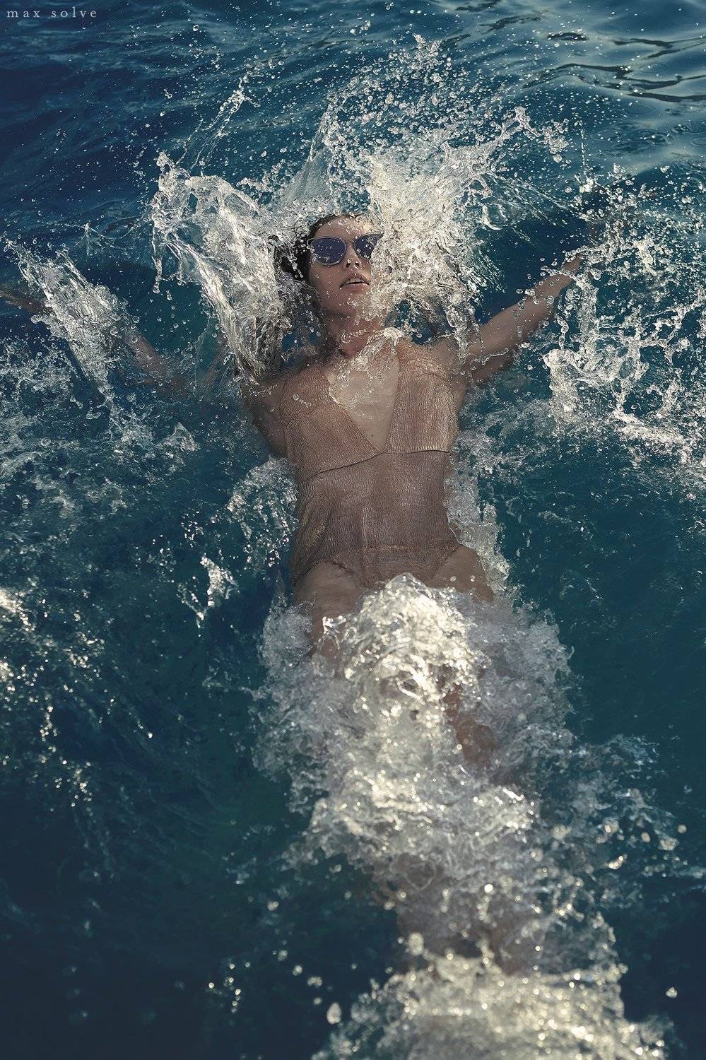 portrait, sexy, hot, summer, fashion, boudoir, natural, natural light, sunlight, sunshine, sun, sunset, hair, face, water, model, body, girl, girls, models, wet, brown, brunette,,, Max Solve