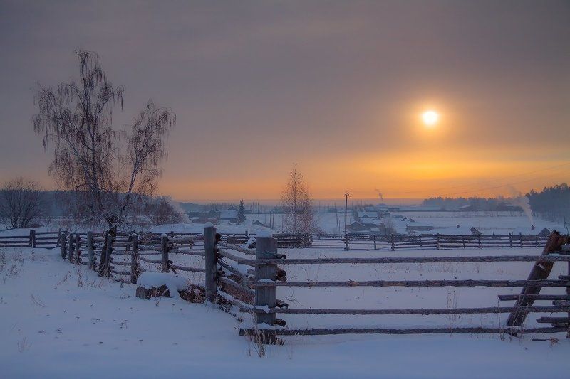 За околицей фото превью