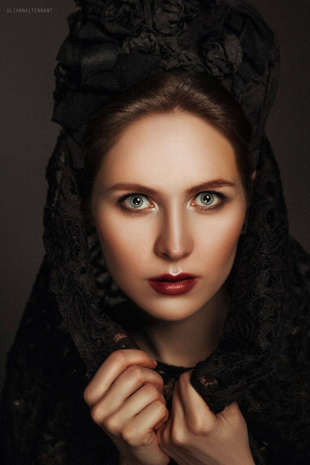 , Теннант Юлианна