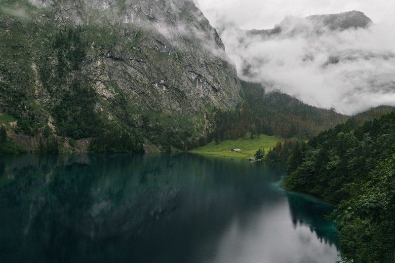 озеро; горы; туман; дождь; туризм Runaway фото превью