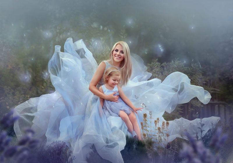 мама с дочкой, семейная фотография, феи, цветы, сказка, фото арт Наташа и Агата фото превью