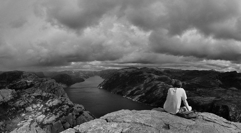 On the world\'s edge фото превью