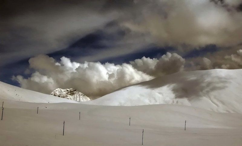 горы, облака надвигается... фото превью