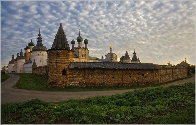 Рассвет в Ростове Великом фото превью