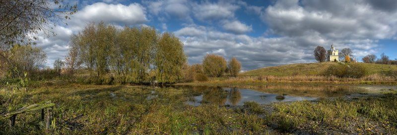 пейзаж, панорама, мостик, церковь, пруд, облака, деревья  фото превью