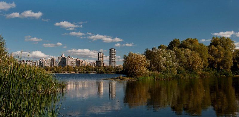 город, река, облака, осень, киев Отражения большого города фото превью