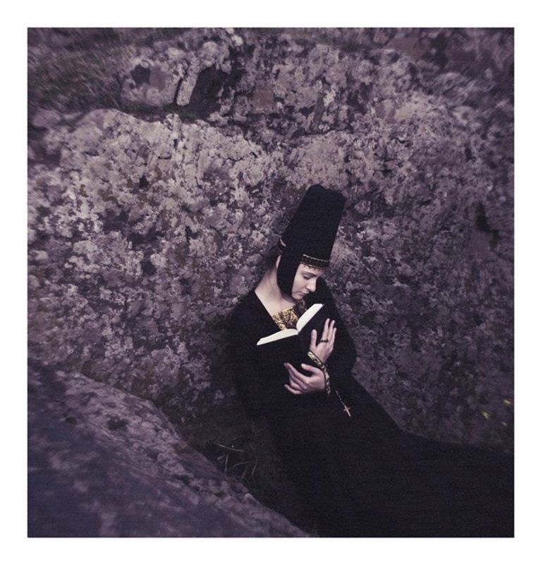 девушка, жанр, скалы ... фото превью