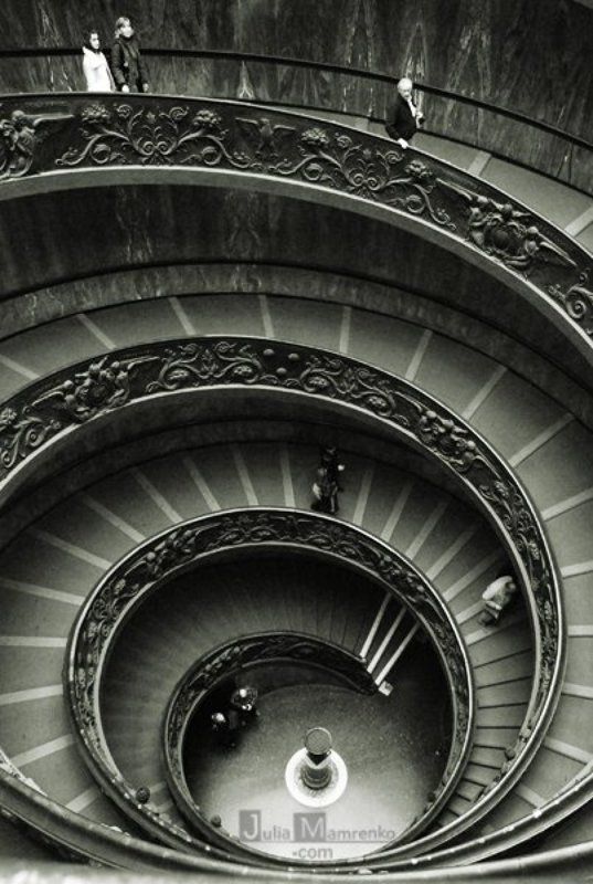 лестница,ватикан Going down do it graceful фото превью