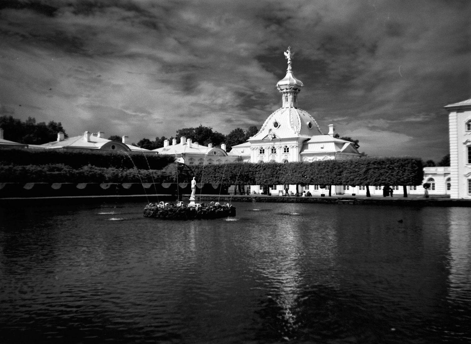 пленка, красный фильтр, черно-белая фотография, вода, небо, архитектура, Иван Домарацкий