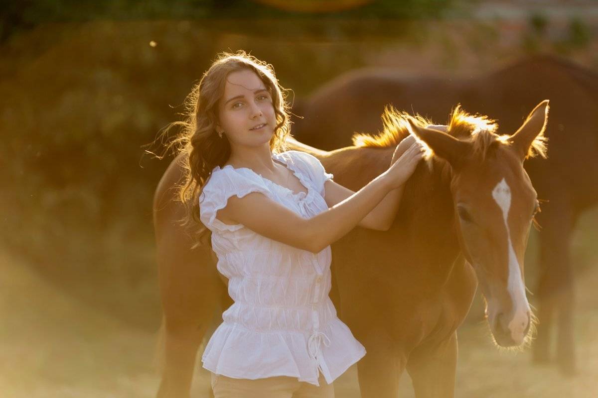 фотосессия, фотосессия, радость, счастье, красотка, детский и семейный фотограф ольга францева, девушка, лошадь, закат, красота, улыбка, солнышко, свет, красивый свет, Францева Ольга