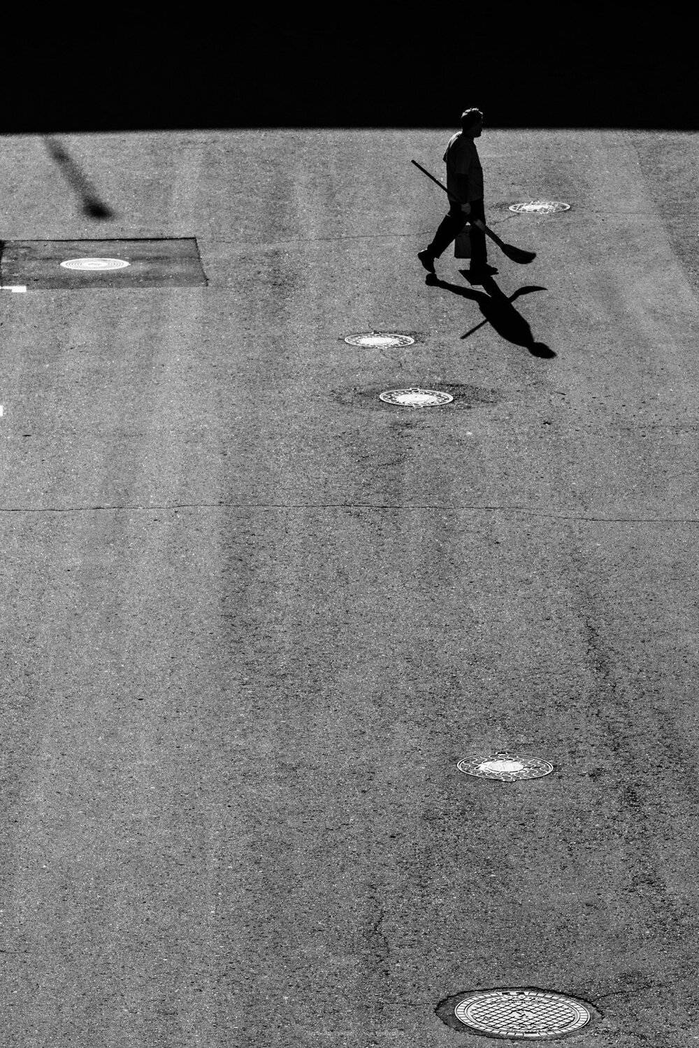 монохром, черно-белая фотография, ч/б, люди, город, улица, жанр, monochrome, black&white, street, streetphoto, people,, АлександрТутаев