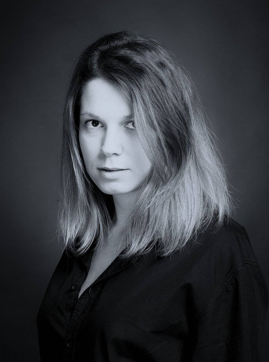 woman, portrait, look, light,, valeko