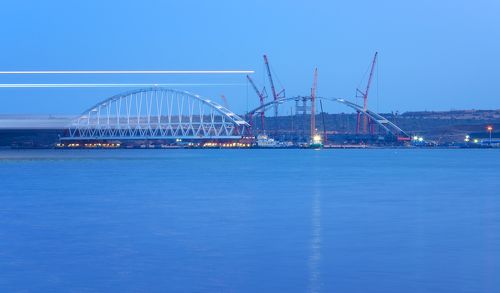 ТРАНСПОРТИРОВКА ЖЕЛЕЗНОДОРОЖНОЙ АРКИ КЕРЧЕНСКОГО МОСТА.