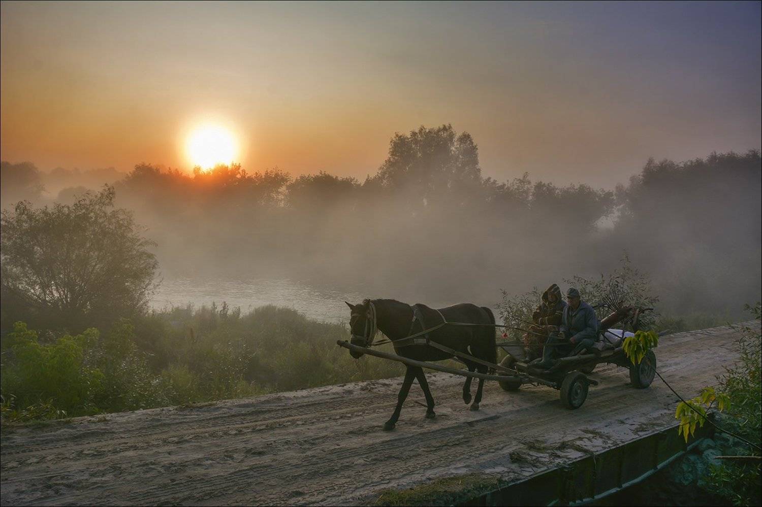 река случ, мост, рассвет, телега,, Дмитрий Колисниченко