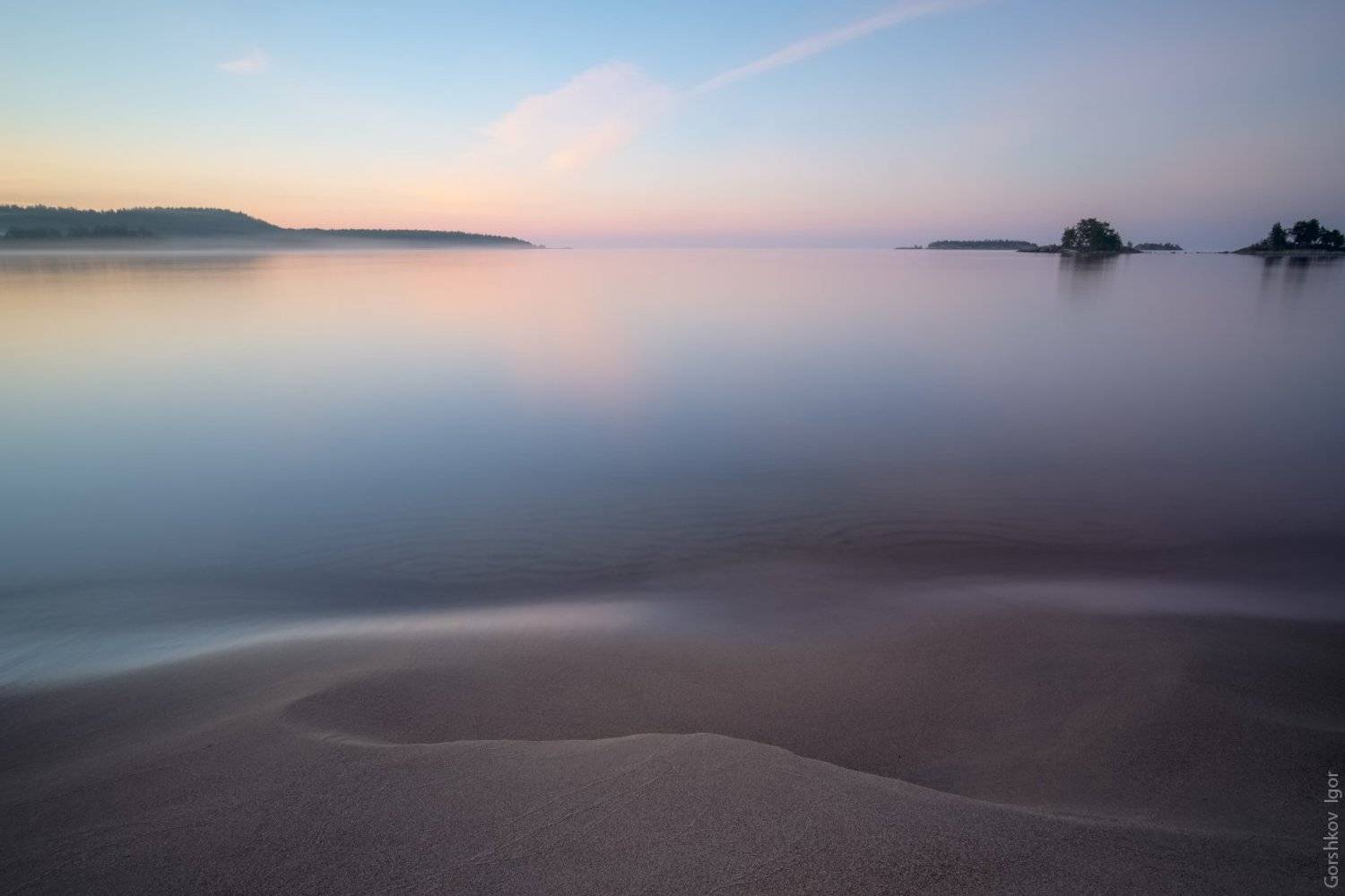 ладога,пейзаж,природа,утро,рассвет,волна,берег,россия,озеро,длинная выдержка, Горшков Игорь