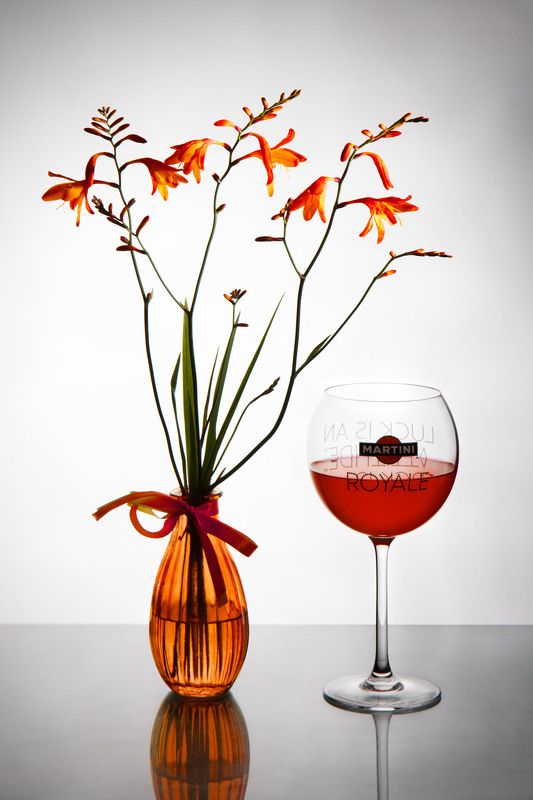 цветы и вино фото превью