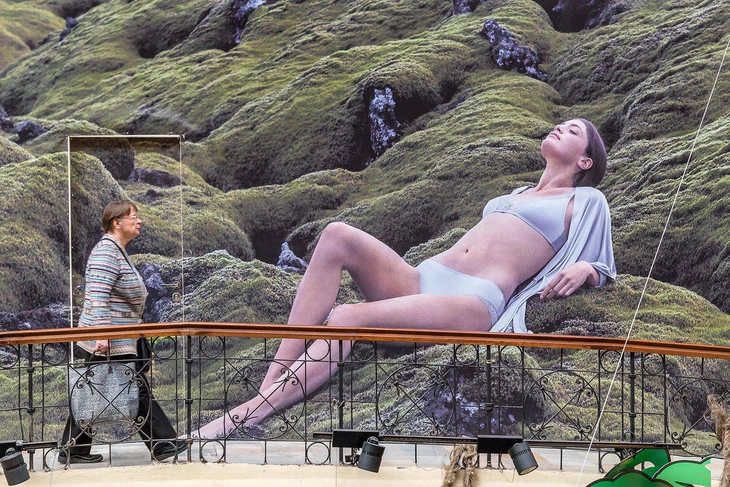 Москва, Moscow, девушка, женщина, реклама, красота, ГУМ, Борис Недосеков