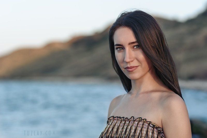 азовское море, сентябрь, бархатный сезон, девушка, морской берег, таманский полуостров, темрюкский район Бархатный вечер. фото превью