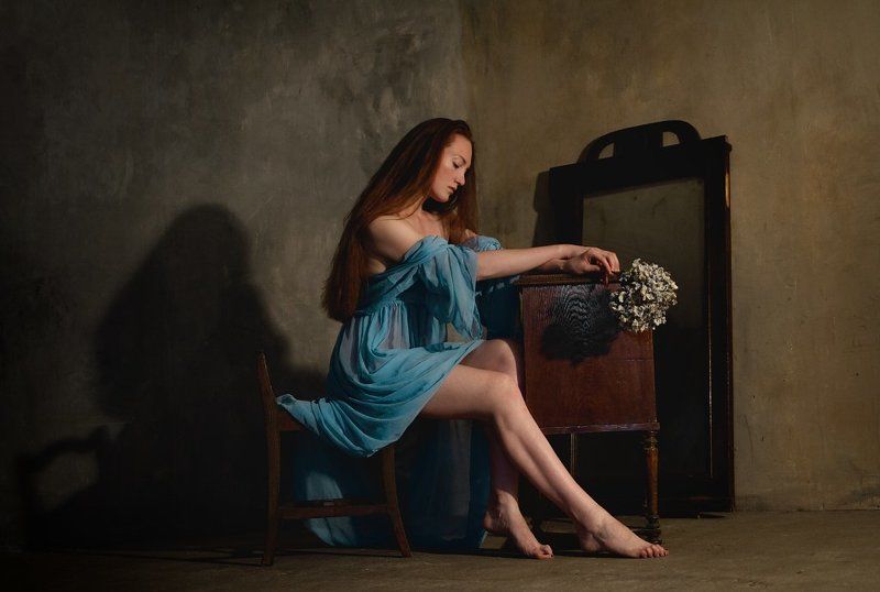 fine art nude Lady in blue фото превью