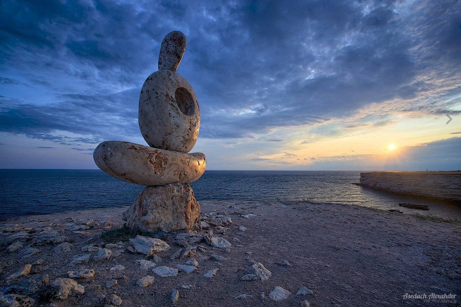 пейзаж, крым, закат, море, монумент, вечер, мысль, Александр Аседач