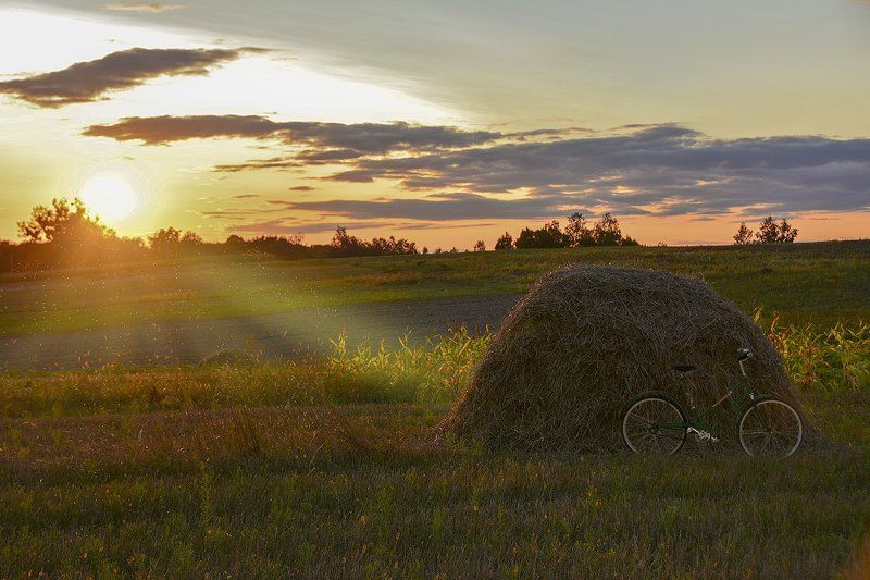 закат, конец дня, солнце, копна, велик Закатная история фото превью