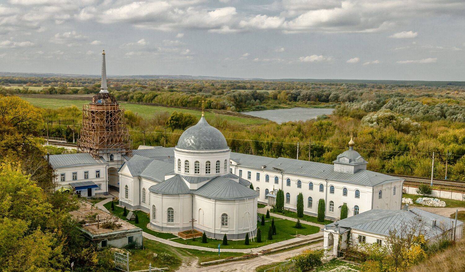 , Александр Березуцкий