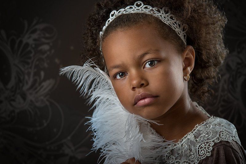 girl, black, feather, laces, chocolate, pattern Jessica фото превью