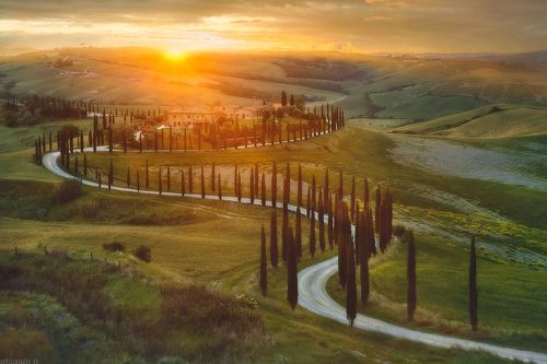 Последние лучи уходящего солнца Тосканы