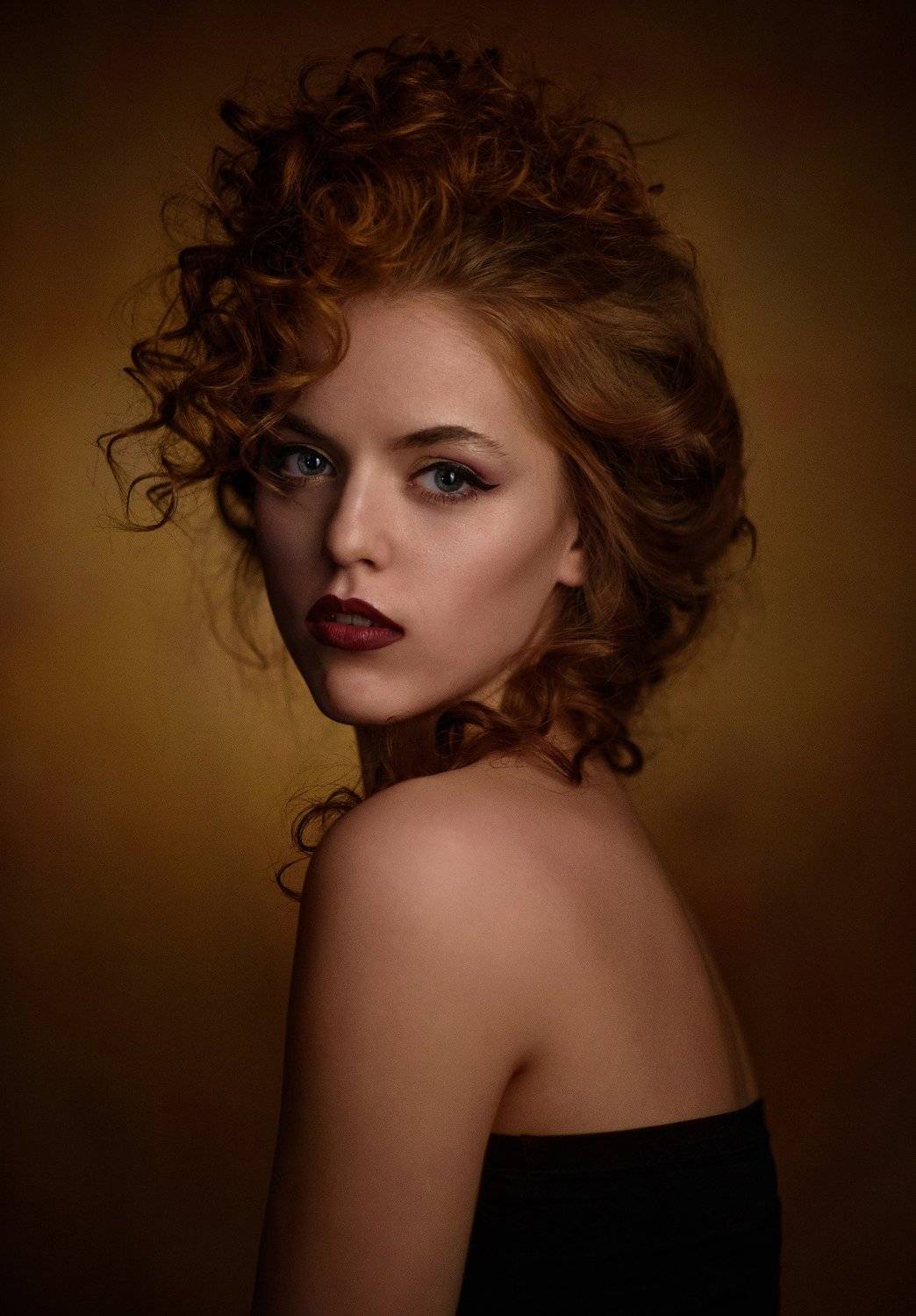 девушка, свет, тень, чб, рыжая, студия, Александр Жосан