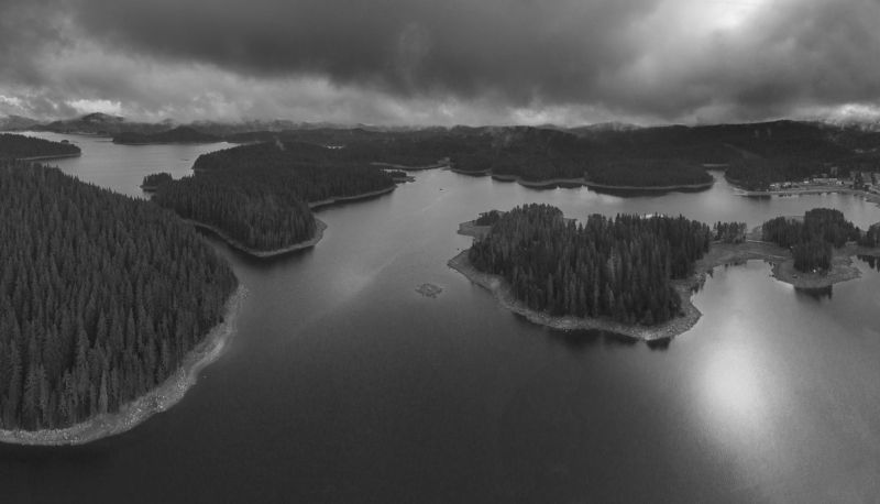 озеро, горы, Родопы, Болгария, воздушная фотография,BnW, lake, dam, mountain, landscape Горное озеро в Родопах. фото превью