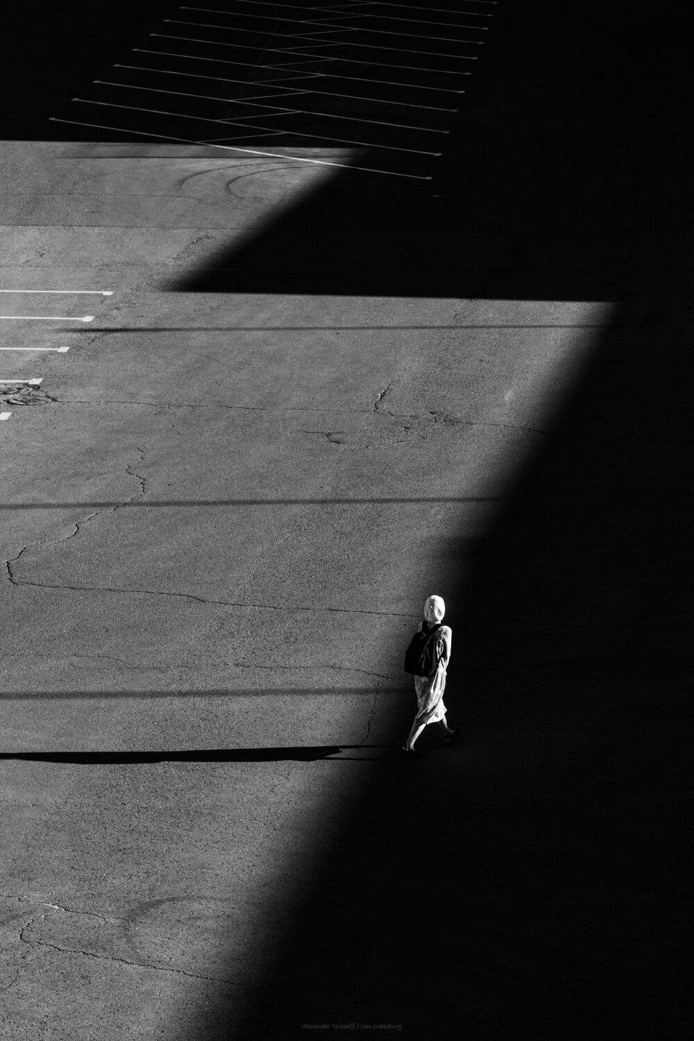 монохром, черно-белая фотография, ч/б, люди, город, улица, жанр, monochrome, black&white, street, streetphoto, people,, АлександрТутаев