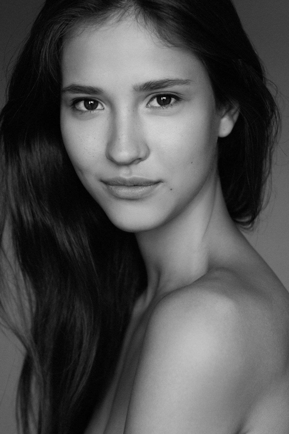 , Диана Хилько