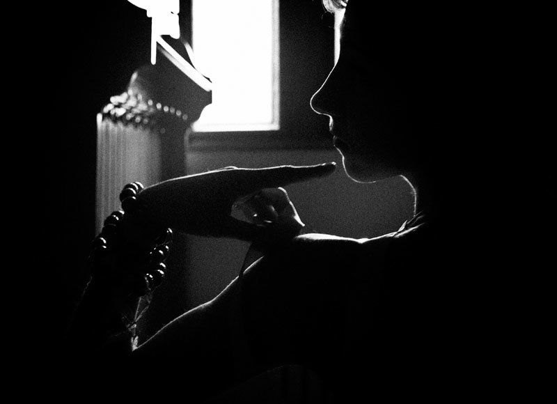 дим і сонце крізь зачинене вікно...твій силует... фото превью