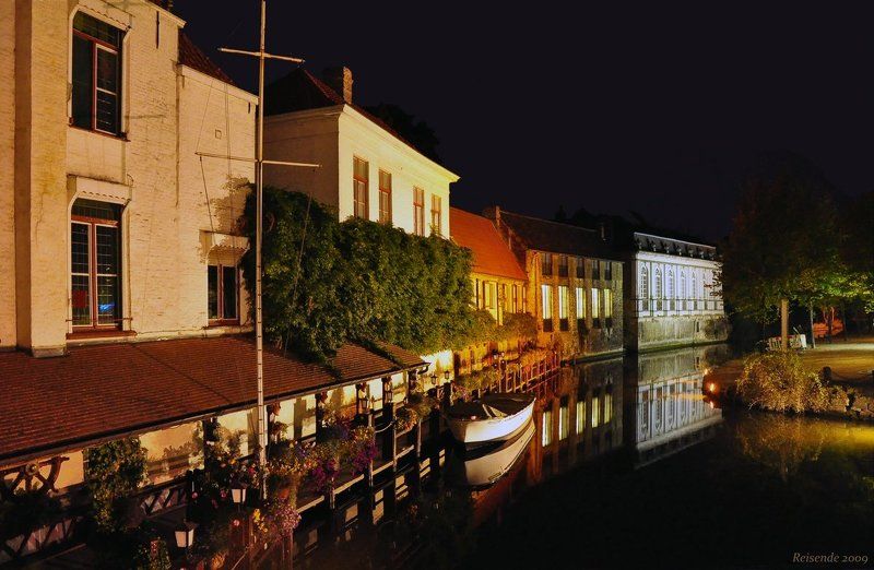 бельгия, брюгге, ночь, канал Ночь. Ледяная гладь канала фото превью