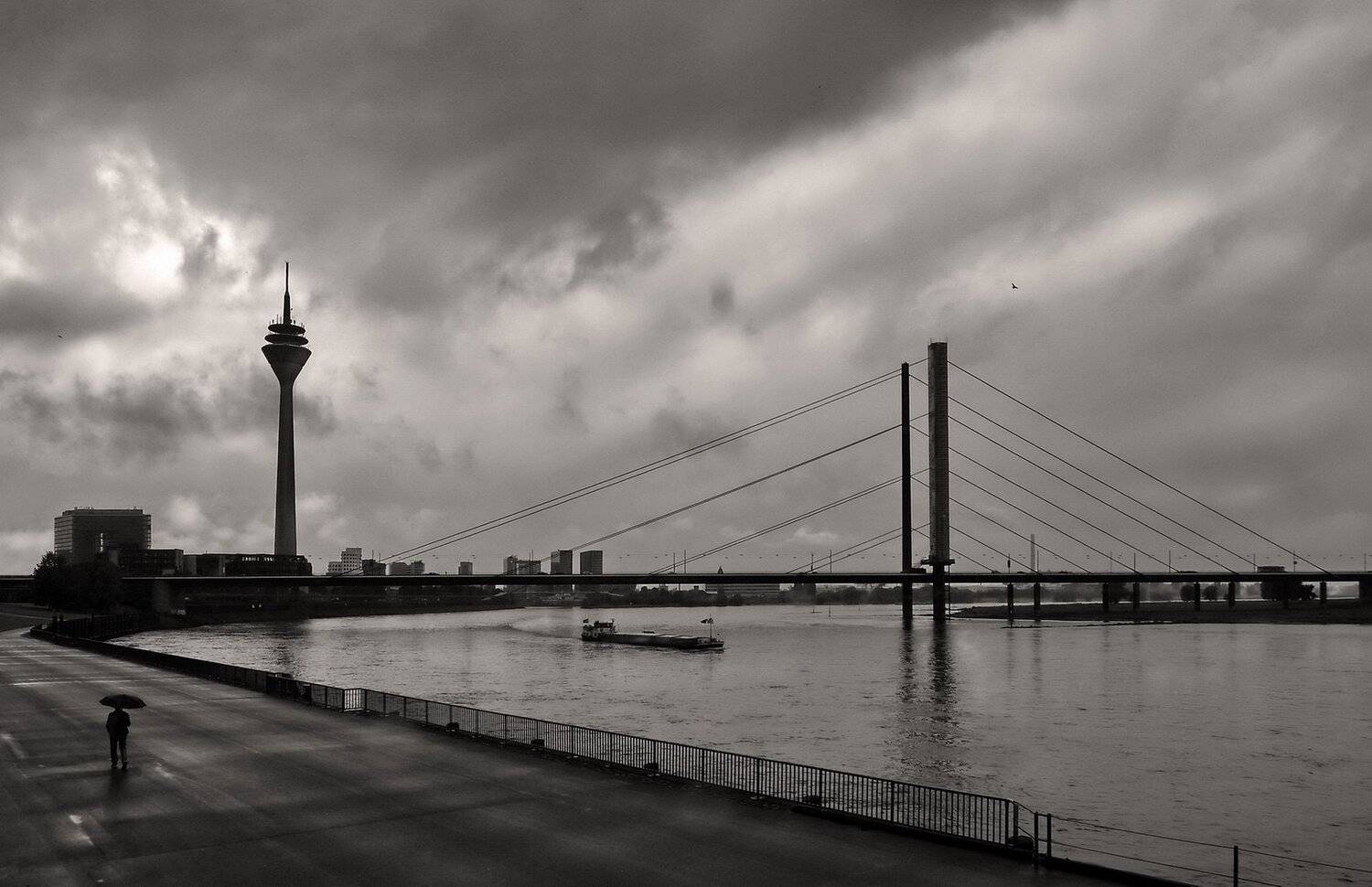 дождь, одиночество, дюссельдорф, Людмила Прокофьева