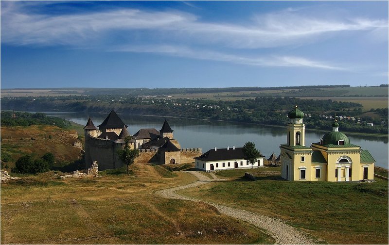 крепость, хотин Замок над Днестром фото превью