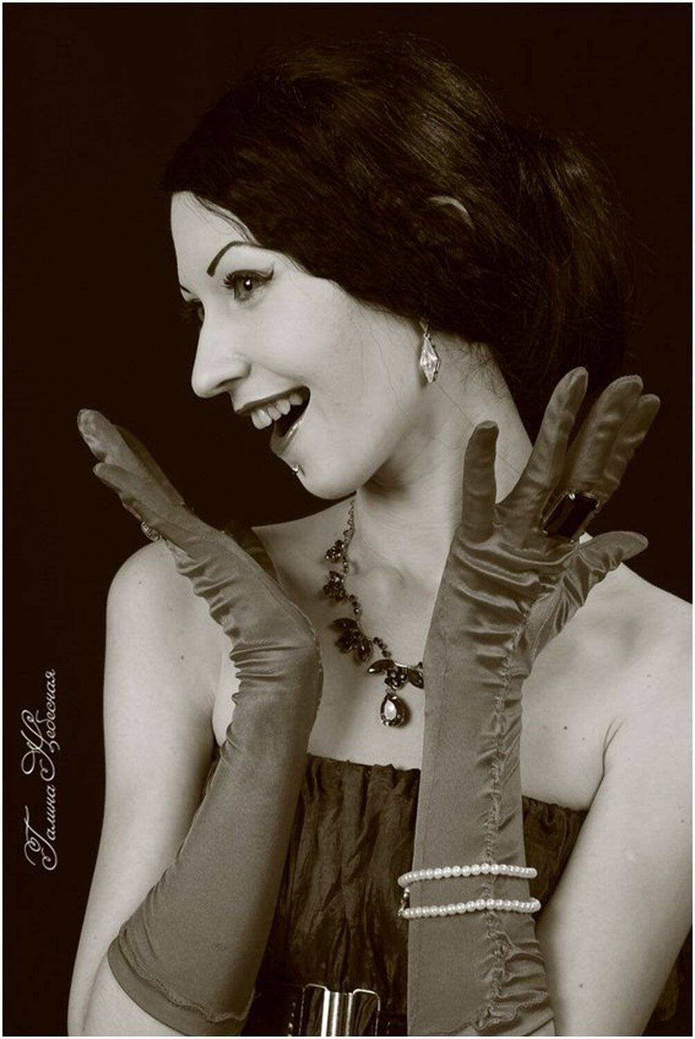 спектакль, ГАЛИНА-НЕБЕСНАЯ