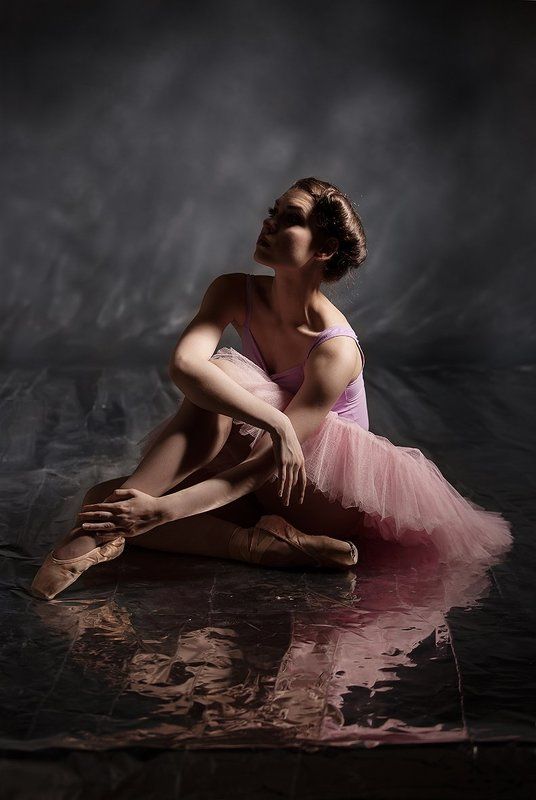 студийная, балерина, арт-портрет, художественная, графическая, постановочная, философская, концептуальная, размышление, меланхолия, art work, fine art, davydov, studio, portrait, ballet Этюды... фото превью