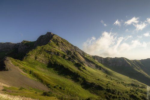 Хребет Аибга
