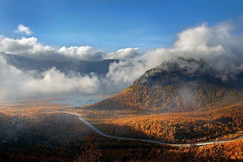 хибины, горы, небо, облака, осень, лес, дорога, озеро, голубой, золото, оранжевый, рыжий, погода, солнце, дождь, кольский, север, заполярье, путешествие Там, где отдыхают облака фото превью